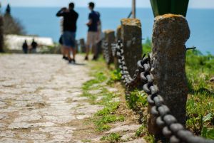 We rise by lifting others